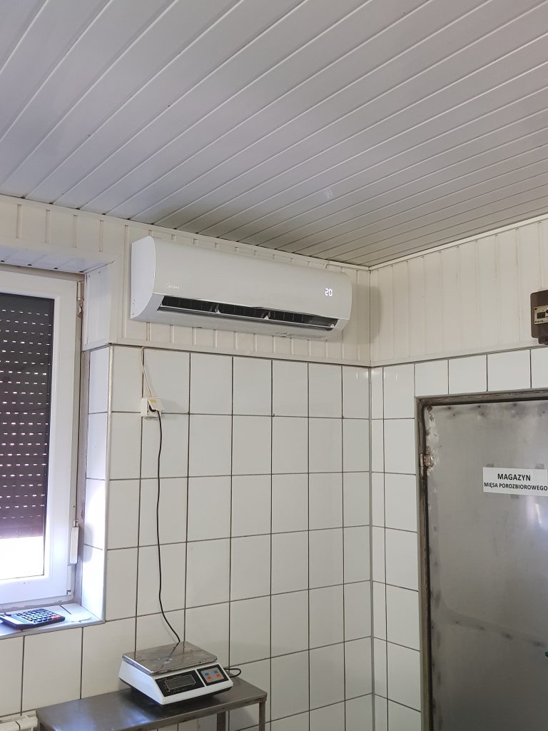 Montaż klimatyzacji na ścianie